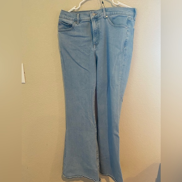 70’s Flare Jeans! Perfect fit! - Picture 2 of 3